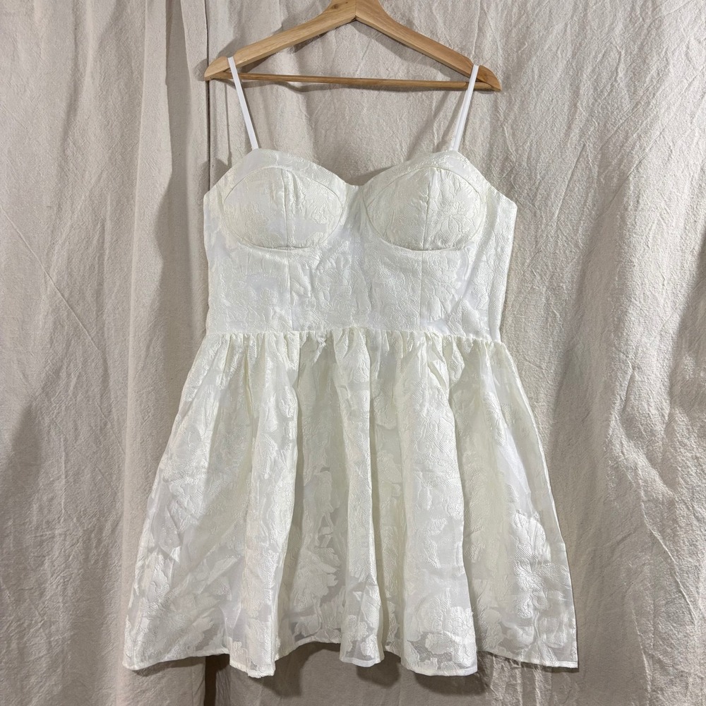 Showpo Brailey Mini Dress White Jacquard Sweetheart Bustier Size 12 NWT